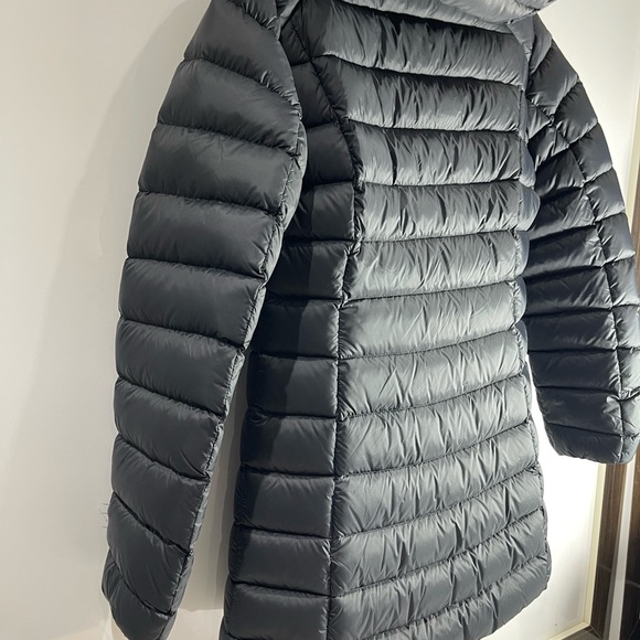 BNWT Woolrich light puffer hoodie Small black - Picture 7 of 12